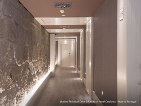 Vicaima doors hotel catalonia 55250