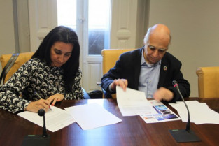 Lorena garcia presidenta de ifma espana y el presidente del cscae lluis comeron 40576