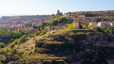 Old mountain village ravine sunny fall day sepulveda segovia