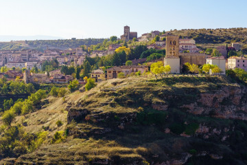 Old mountain village ravine sunny fall day sepulveda segovia